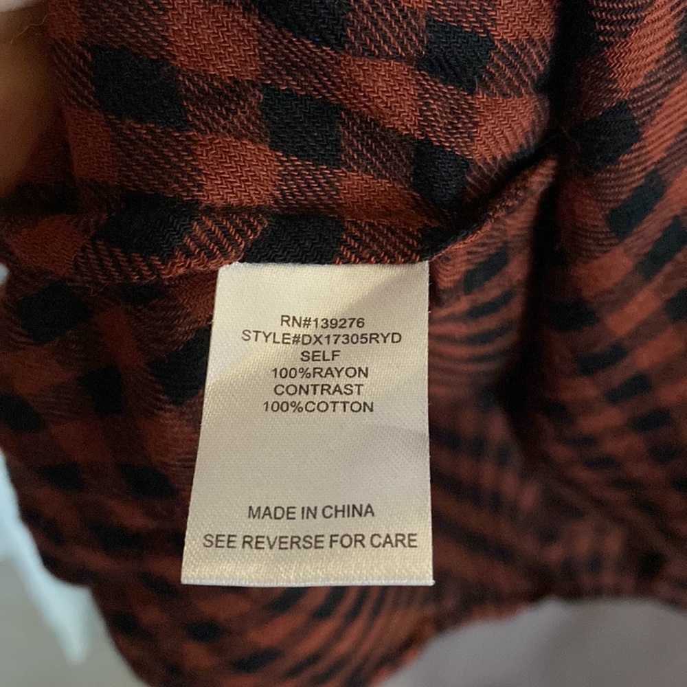 Black & red checkered button down top - Picture 4 of 5